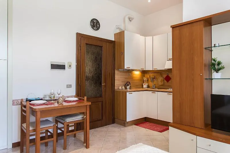 Apartment Appartamento Via Rovetta Milan